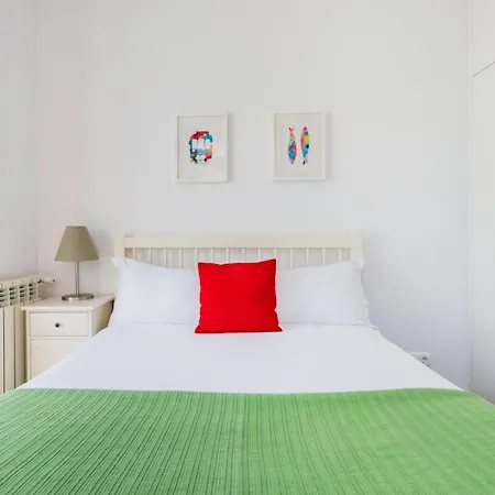 Chiado Prime Camoes Апартаменти *